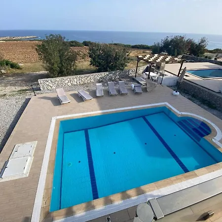 Villa Stunning 3-bedroom With Sea Views In Bahceli, Cyprus